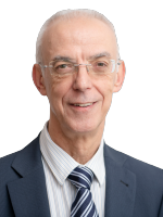 Dr. Julián